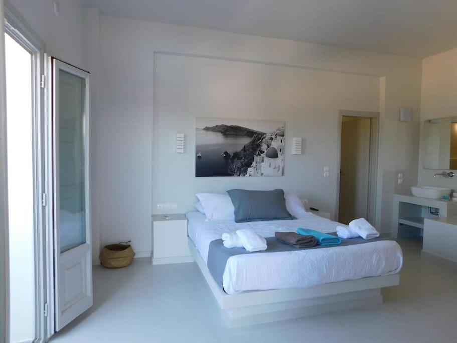 Perissa Beachfront Rooms Buitenkant foto