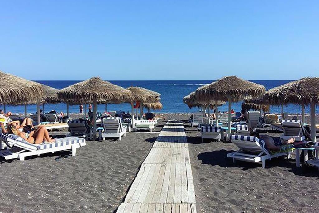 Perissa Beachfront Rooms Buitenkant foto
